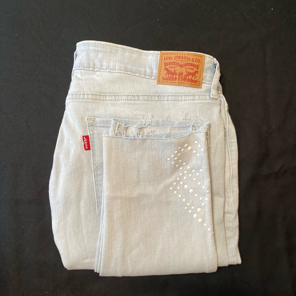 Levis 711 skinny ankle